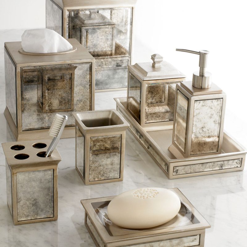 palazzo bath accessories